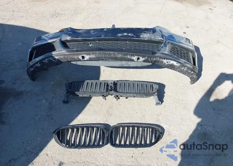 2019 BMW M550I xDrive z USA, uszkodzony, nr VIN WBAJB9C52KB289011